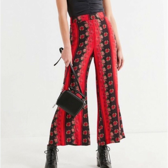 Urban Outfitters Red Black Floral Folk Art festive print Flare High waist Pants - Picture 2 of 5
